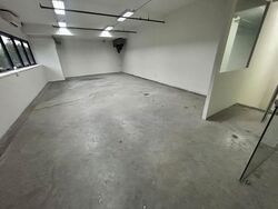 Carros Centre (D25), Factory #589181261